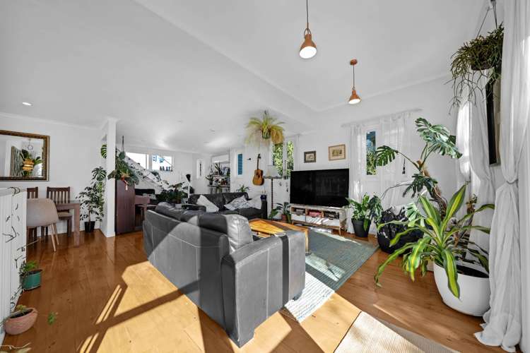 592 Mount Albert Road Royal Oak_4