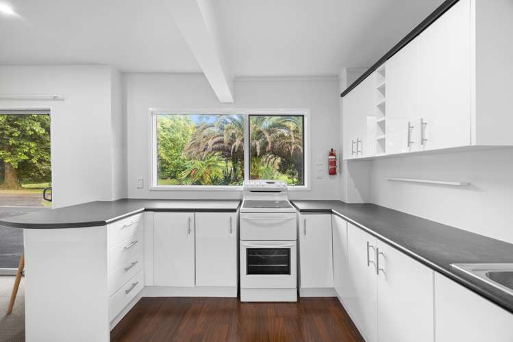 274 Forest Hill Road Waiatarua_12