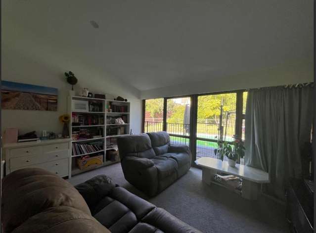 24 Bond Crescent Forrest Hill_1