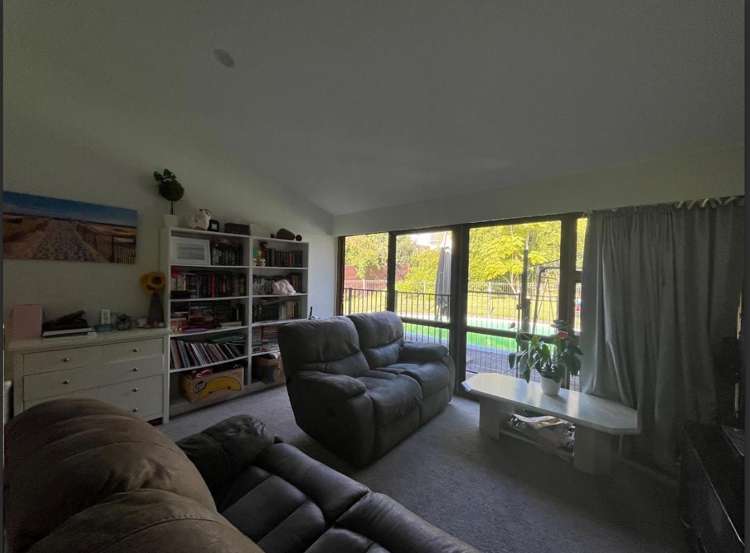 24 Bond Crescent Forrest Hill_1