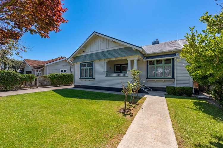 703 Queen Street West St Leonards_1