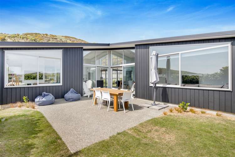 51 Red Beech Avenue Woodridge_16