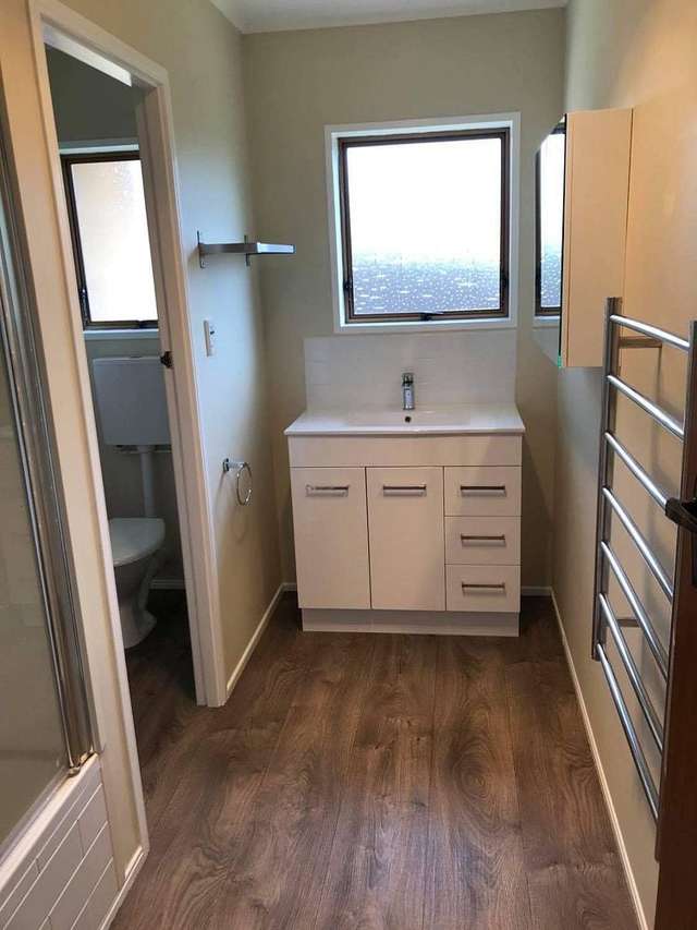 1/6 Tatua Place Conifer Grove_3