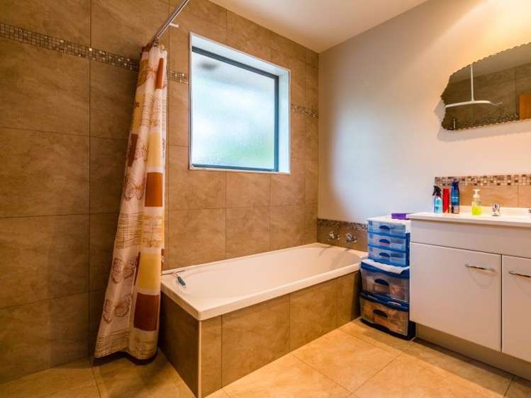 4 Mclean Place Woodend_16