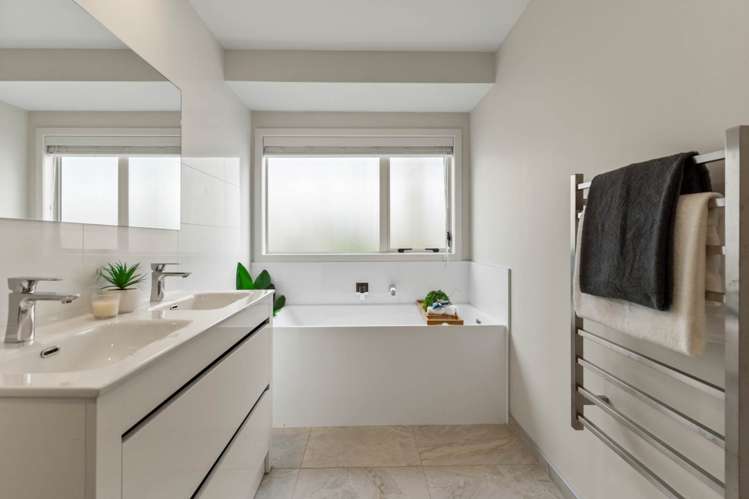 3/4 Lucienne Drive Ranui_9