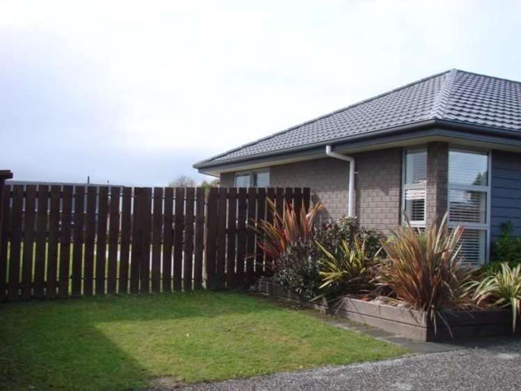 12 Ashley Drive Paroa_21