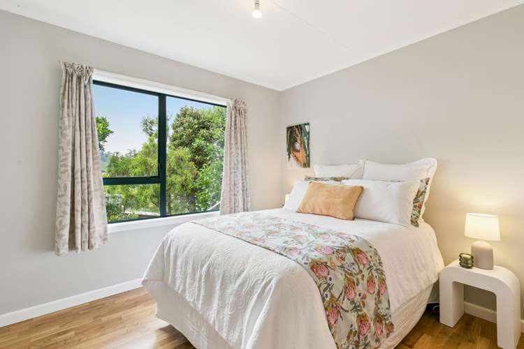 54 Akaroa Drive Maupuia_16