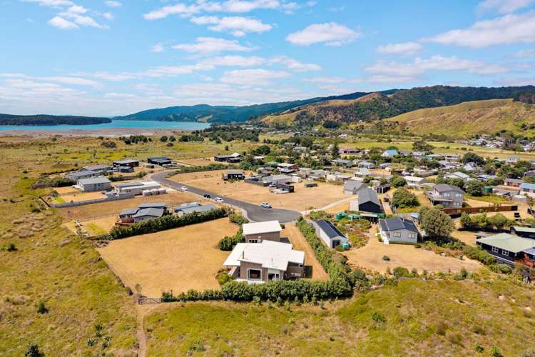 50 Westside Road Port Waikato_24