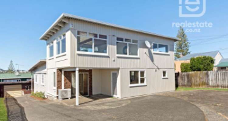 162 White Swan Road_0