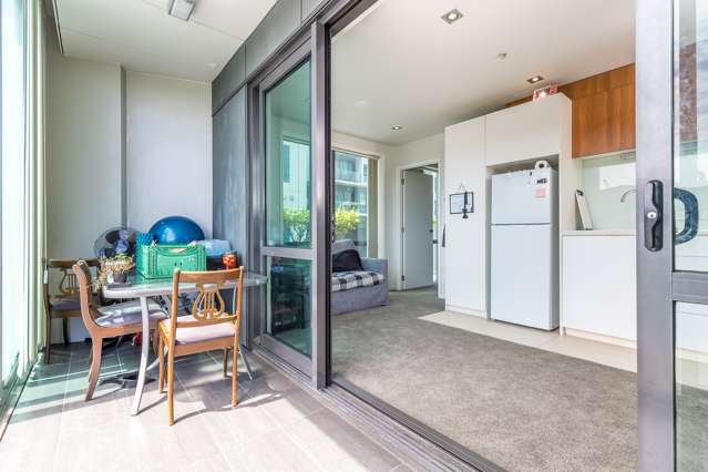 111/2 Dockside Lane Auckland Central_4