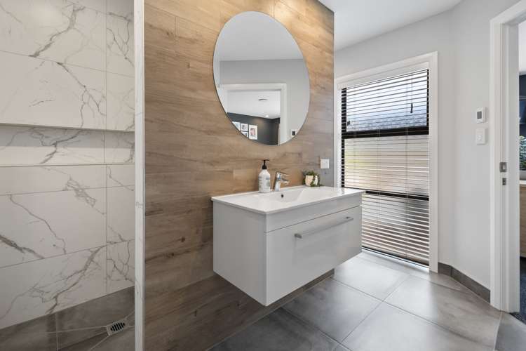 34 Freedom Drive Kelvin Grove_23