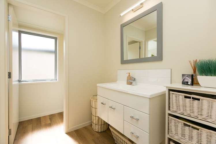 6 Cooke Farm Grove Waiwhakaiho_19