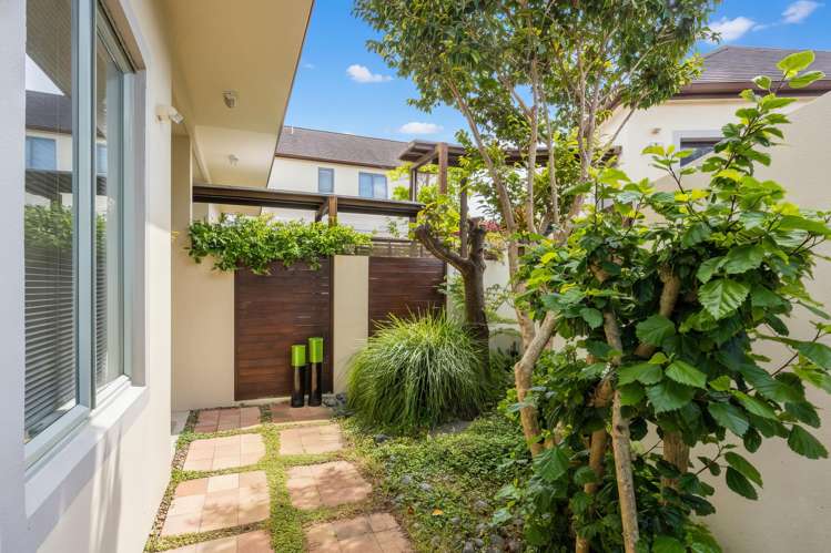 280 Alec Craig Way Gulf Harbour_18