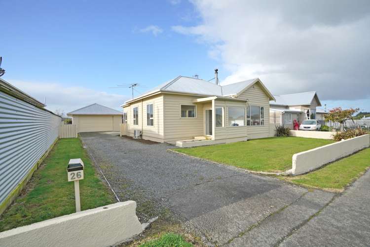 26 Dyson Street Strathern_23