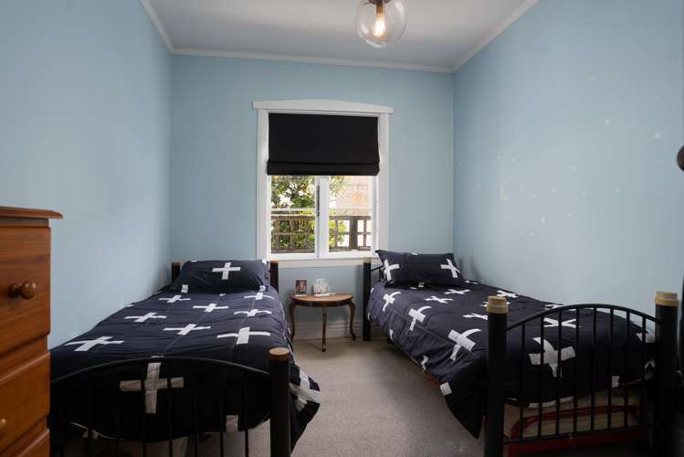 256 High Street South Carterton_12