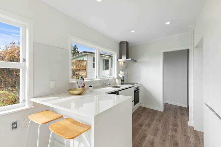 549 East Coast Road Browns Bay_5