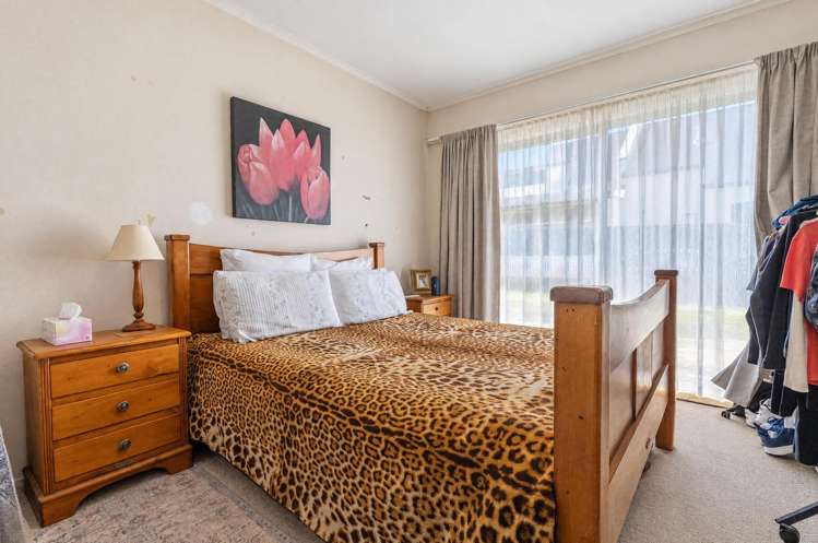 1 and 2, 119 Grand Drive Remuera_19