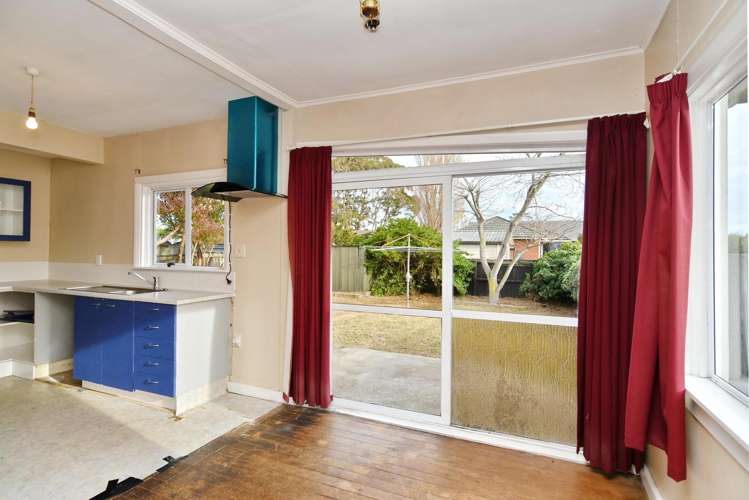 262 Breezes Road Aranui_6