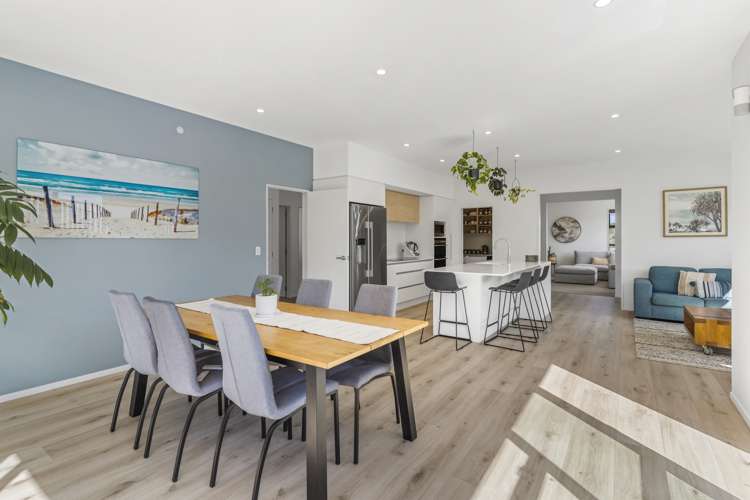 45 Angiangi Crescent Beachlands_12