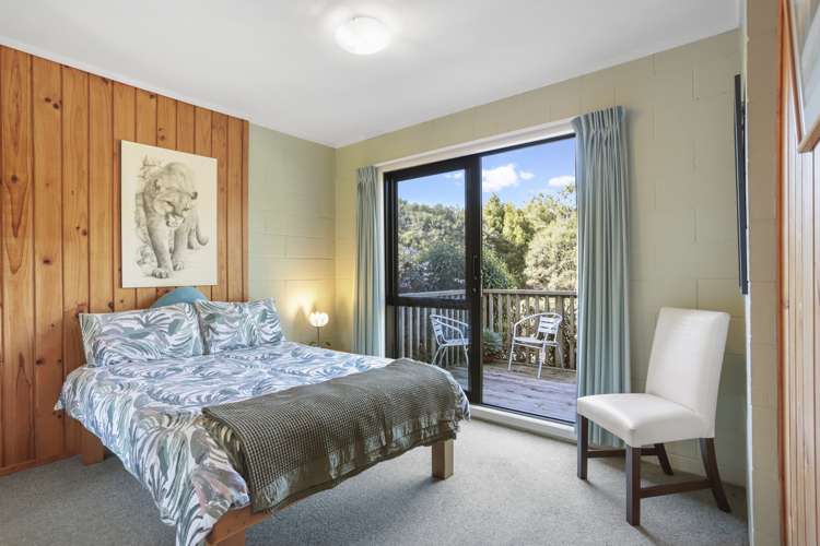 706 Huia Road Parau_12