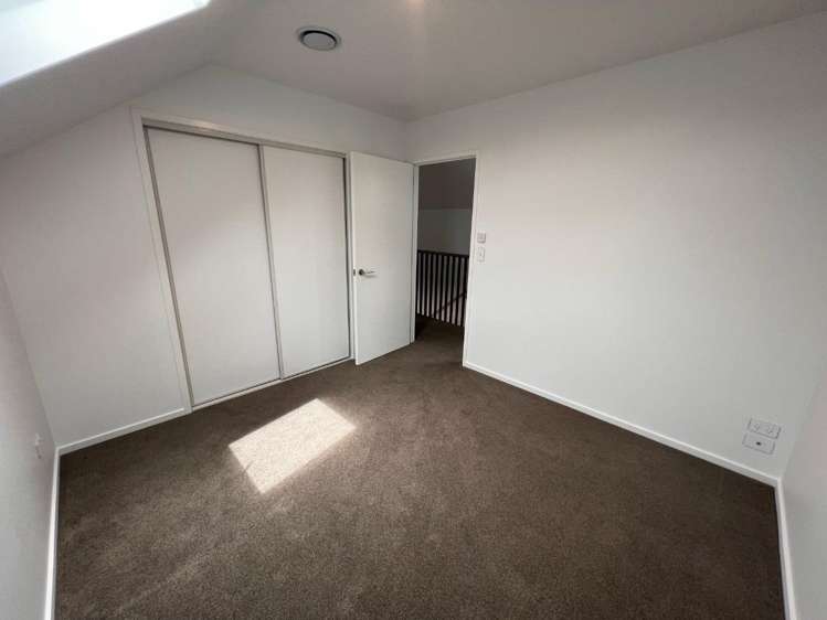 1/23 Hills Road 1434_5