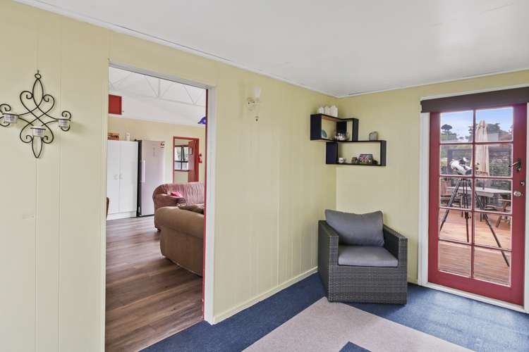 83 Nash Parade Foxton Beach_8