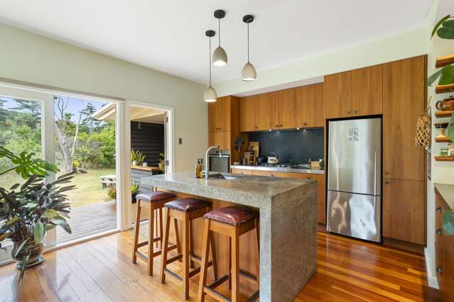 7 Tasman View Road Bethells Beach_2
