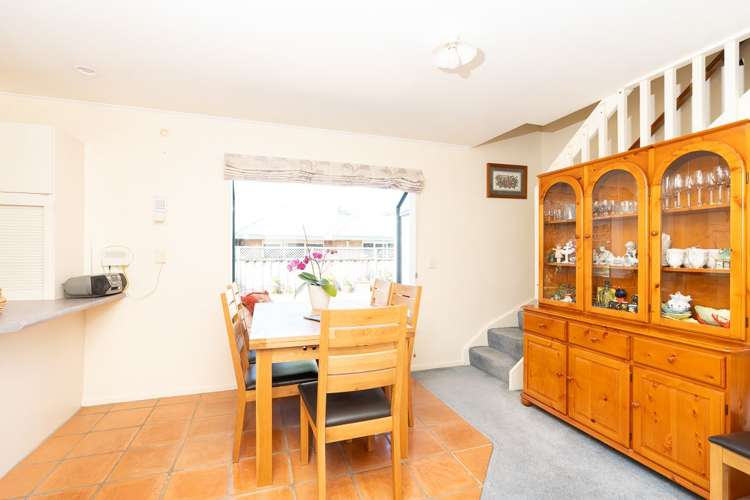 9 Ayrshire Drive Grandview Heights_11