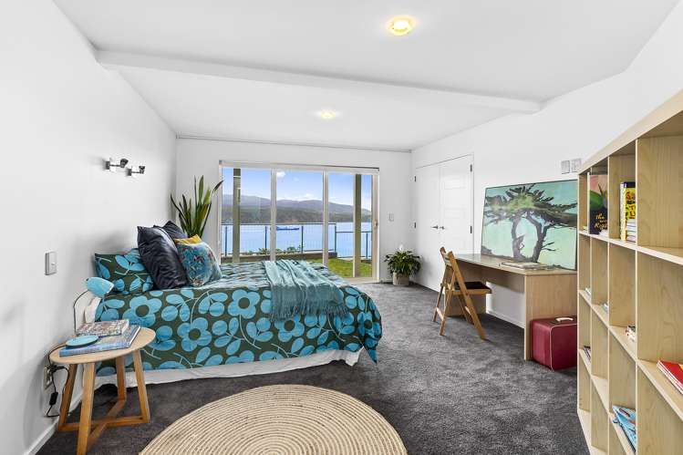 16 Signallers Grove Breaker Bay_21