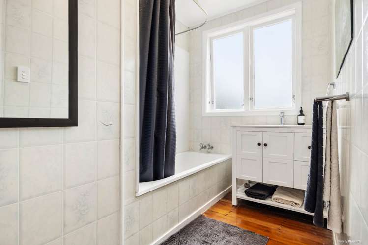 10 Cleary Road Panmure_16