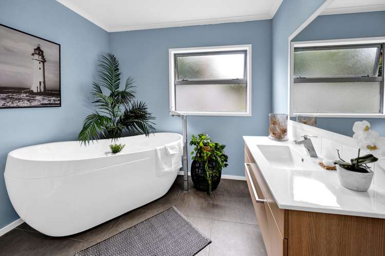 72e Wairau Road Oakura_15