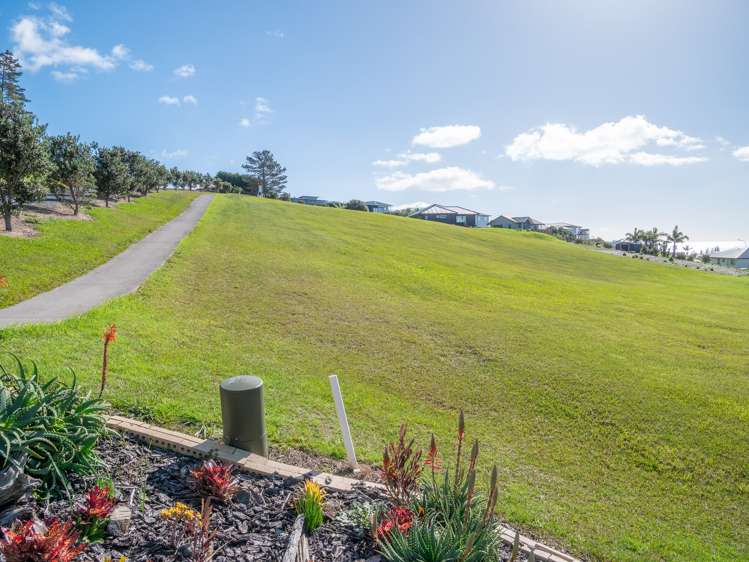 5 Vidar Way Coopers Beach_17