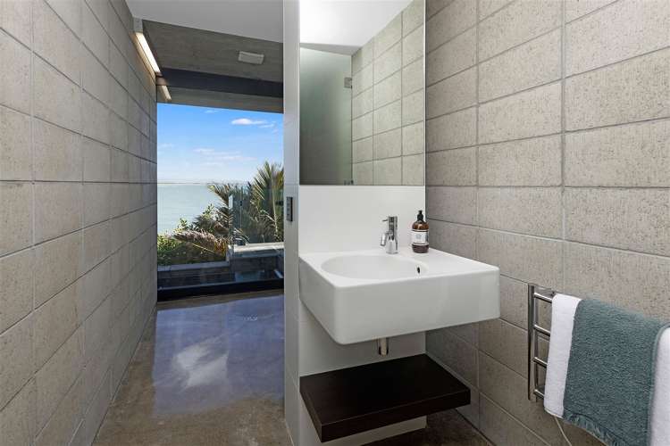 1 Whitewash Head Road Scarborough_32