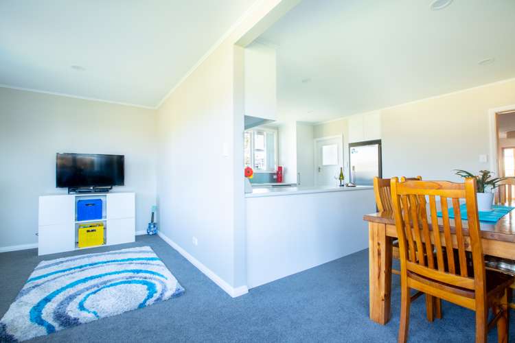 22 Keats Crescent Stoke_6