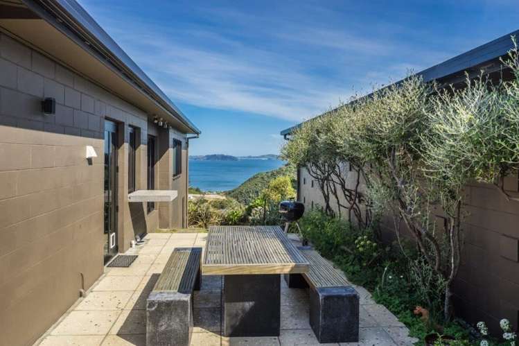 5 Pine Tree Lane Korokoro_16