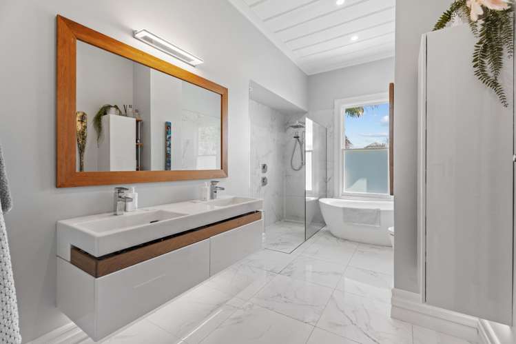 118 Calliope Road Stanley Point_28