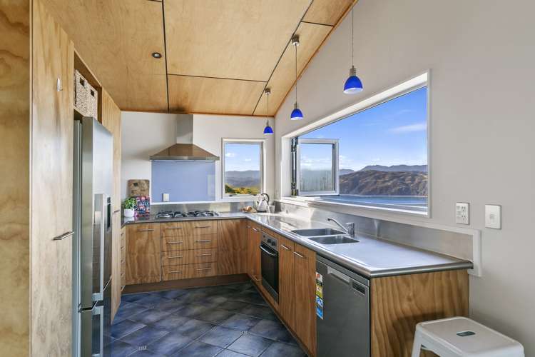 24 Signallers Grove Strathmore Park_5