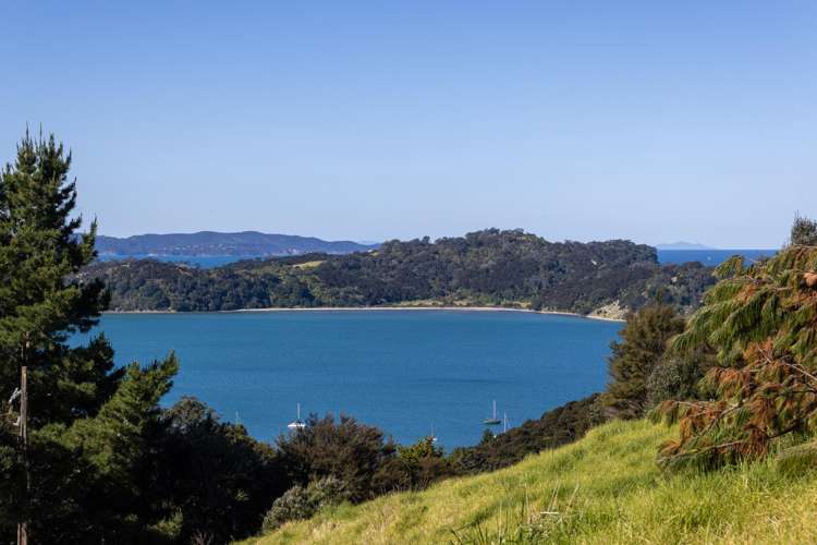 11 Ngarewa Drive Mahurangi West_17