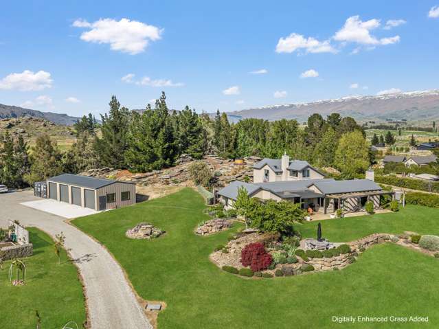 Semi-Rural Serenity with Mountain Views
