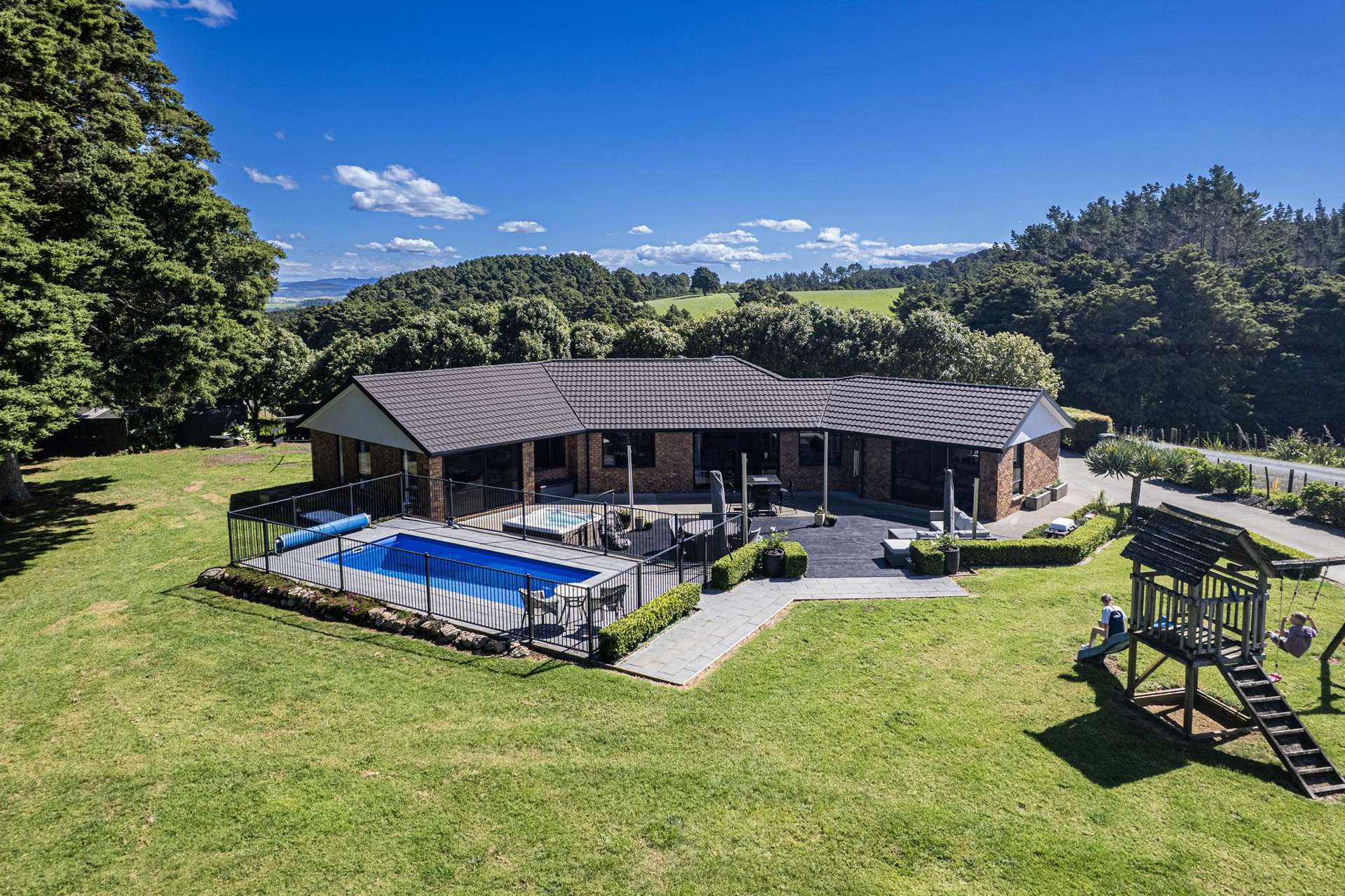 75 Tudehope Road Matarau_0