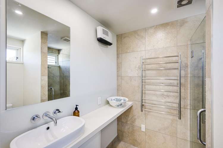 'Lochiel' - 105 Longlands Road West Longlands_29