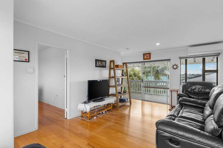 74 Wharf Road Clarks Beach_7