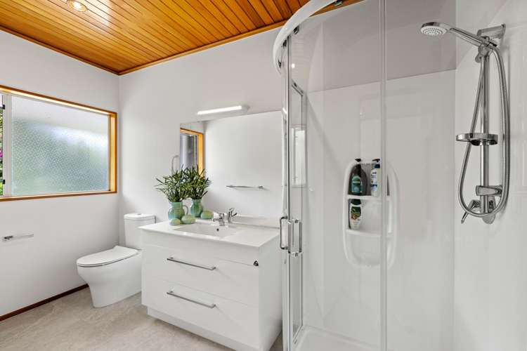 26 Bayview Place Cass Bay_11