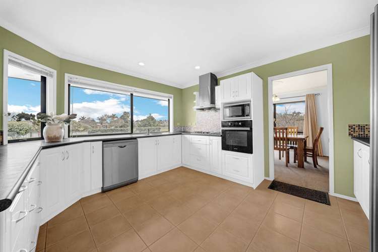 25 Castlehill Court Wattle Downs_3