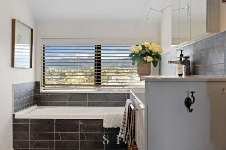 4 Stonewall Grove Waikanae Beach_20