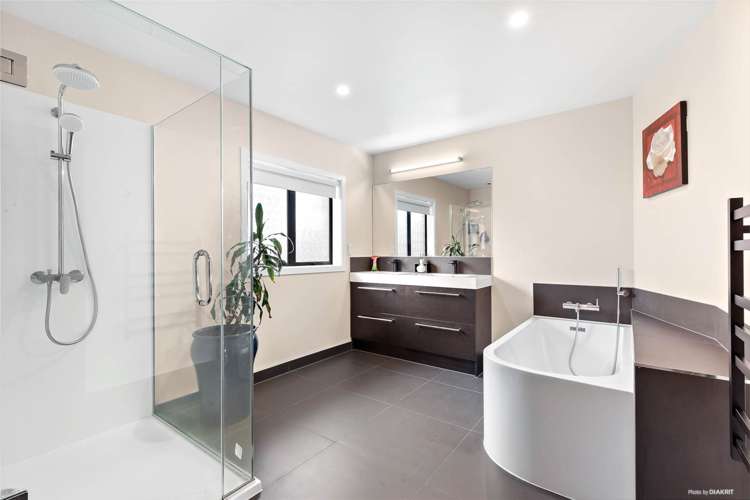 57 Saint Annes Crescent Wattle Downs_15