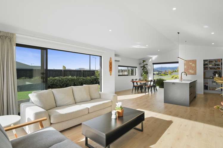 13 Halpin Drive Lincoln_2