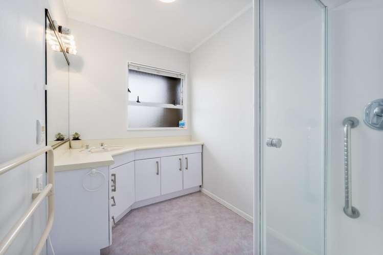 2/73 Vintage Drive Henderson_18