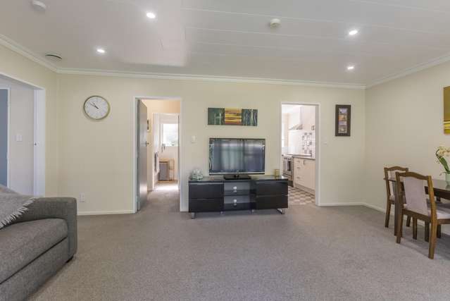 2/13 Linden Avenue Tawa_1