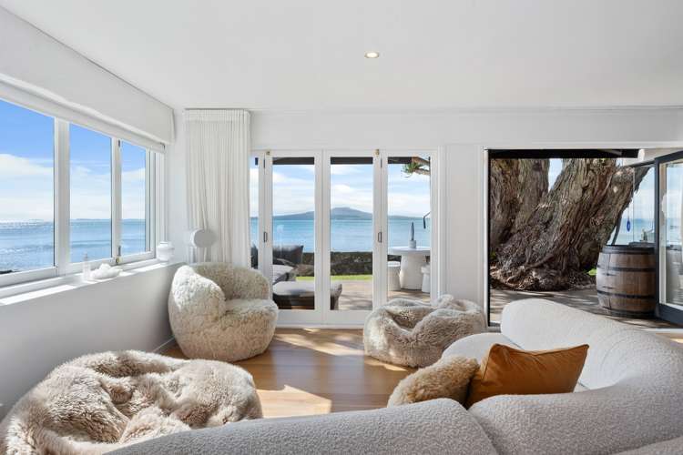 2/259 Hurstmere Road Takapuna_11